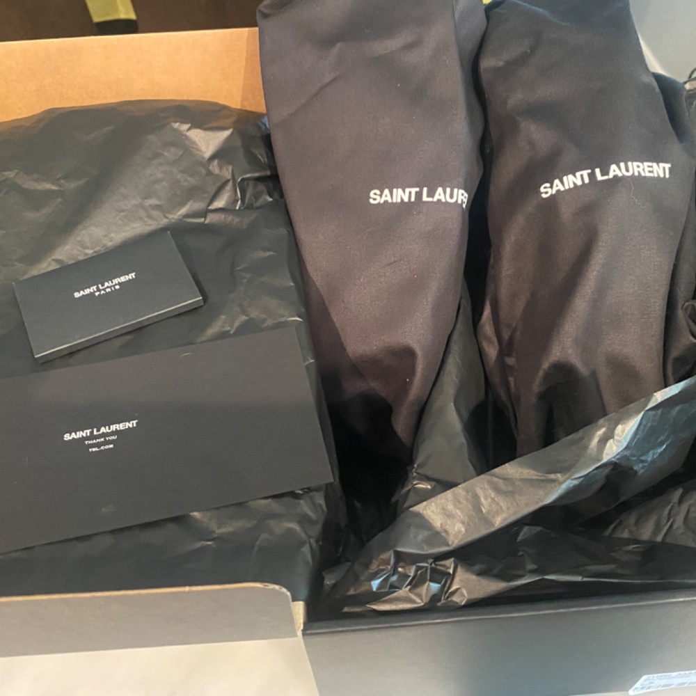 Saint Laurent Grey and White Suede Leather Sneakers - Picture 5 of 7